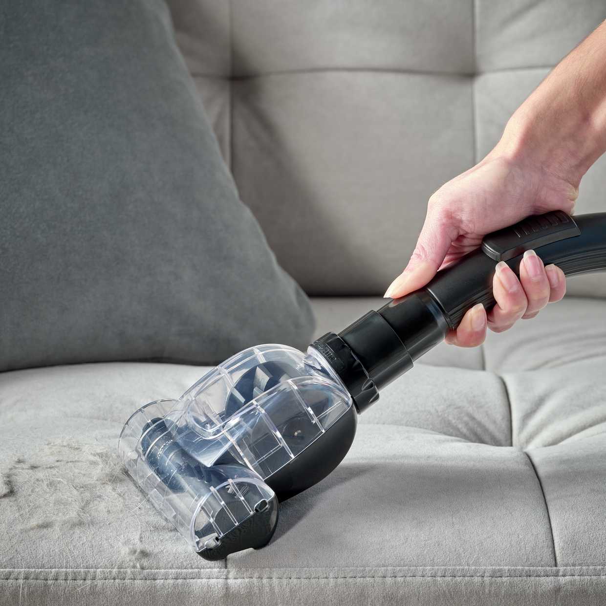 Bush VCM40A16L0B-85 Bagless Cylinder Pet Corded Vacuum Cleaner