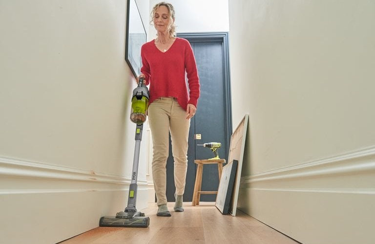 Ryobi RSVS18-1C40G 18V ONE+ Cordless Stick Vacuum Kit (1 x 4.0Ah)