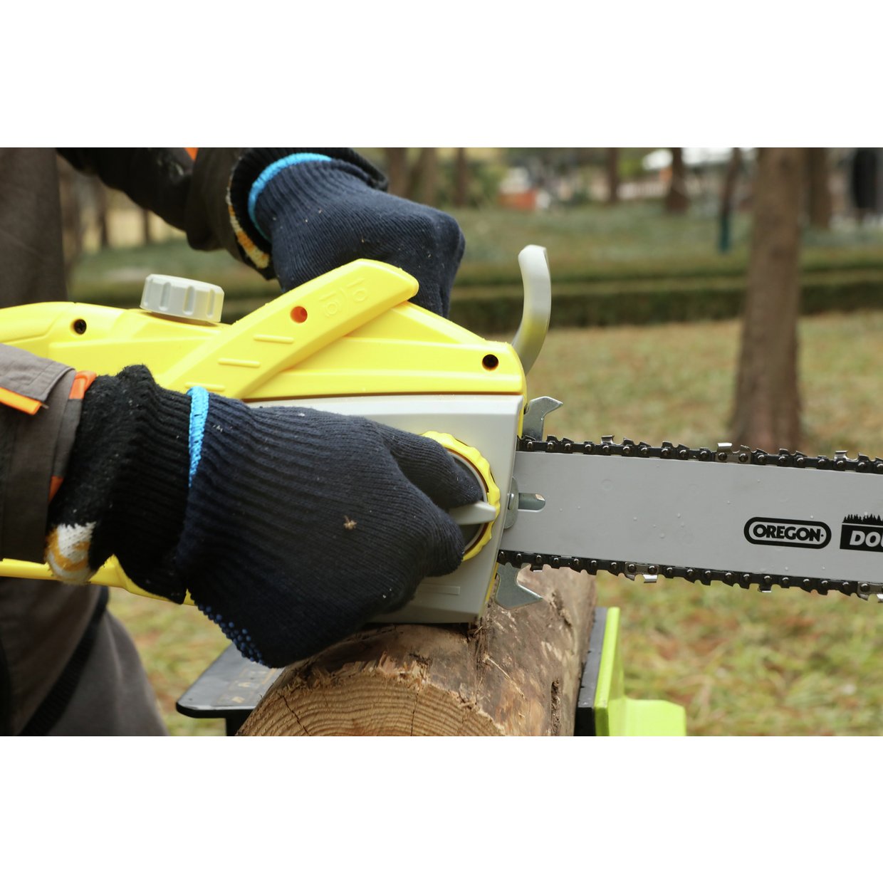 Challenge 35cm Electric Chainsaw - 1800w